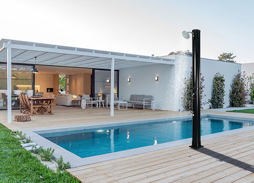 সুইমিং পুল সৌর ঝরনা: পরামর্শ কেনার সম্পূর্ণ গাইড